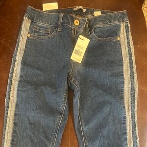 Dex women’s jeans with white stripe down side